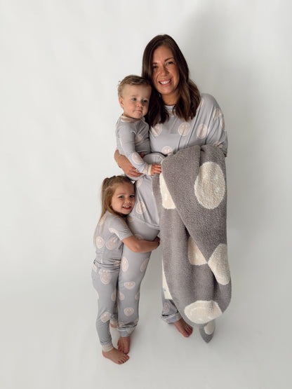 Smiley | Women’s Oversized Tee and Flare Set