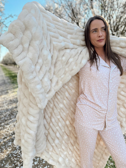Fawn | Faux Fur Blanket | Preorder