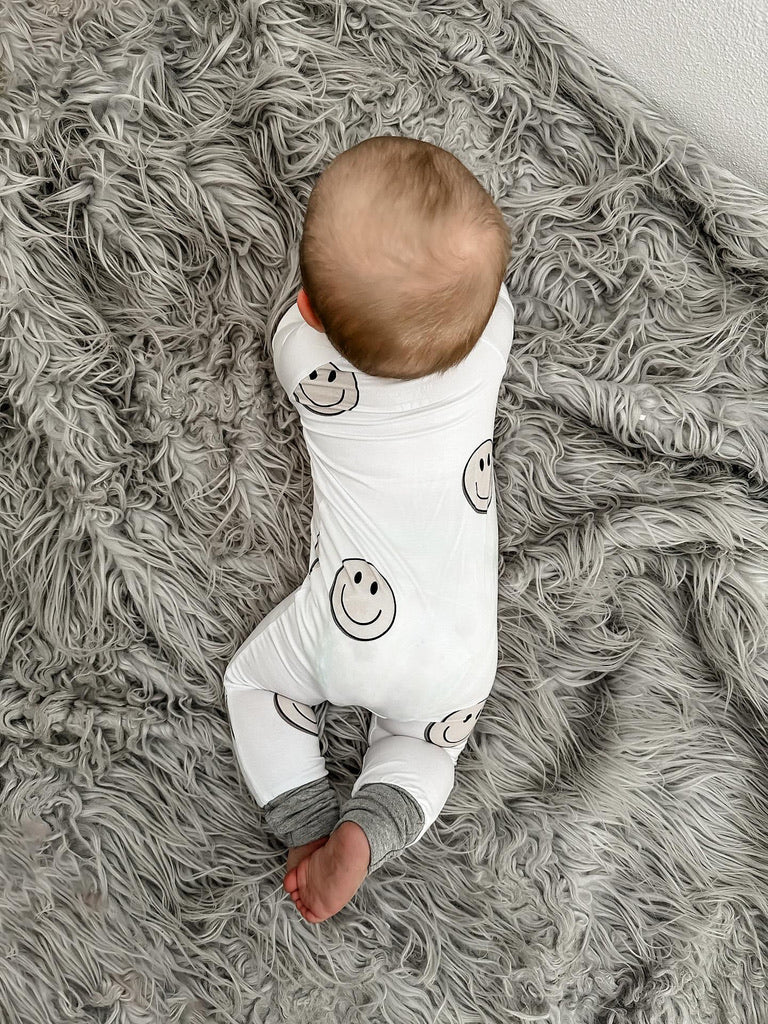 Neutral Smiley Bamboo | Zip Romper