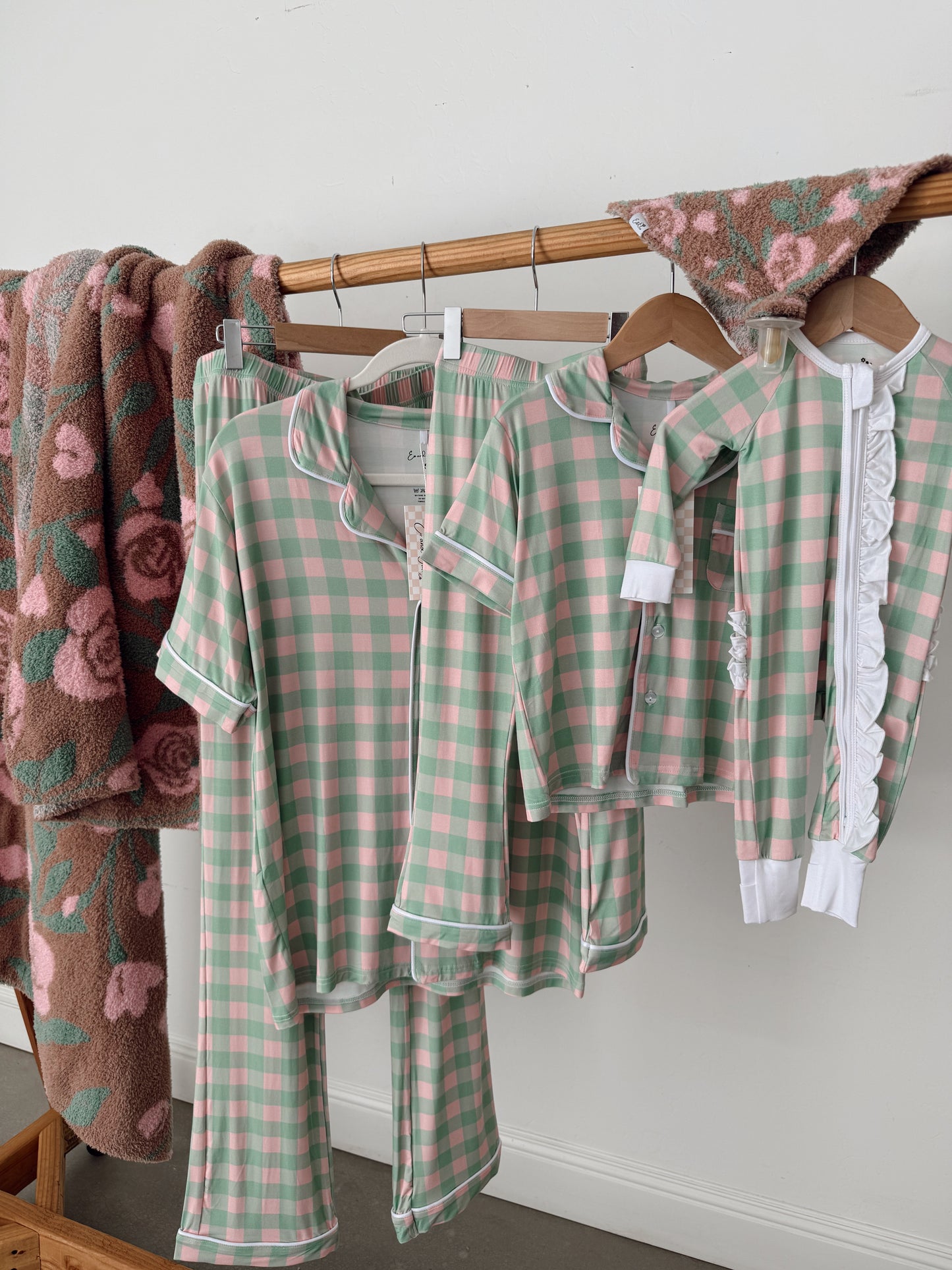 Pink and Green Gingham Bamboo | Short Sleeved | Women’s Button and Flare Set