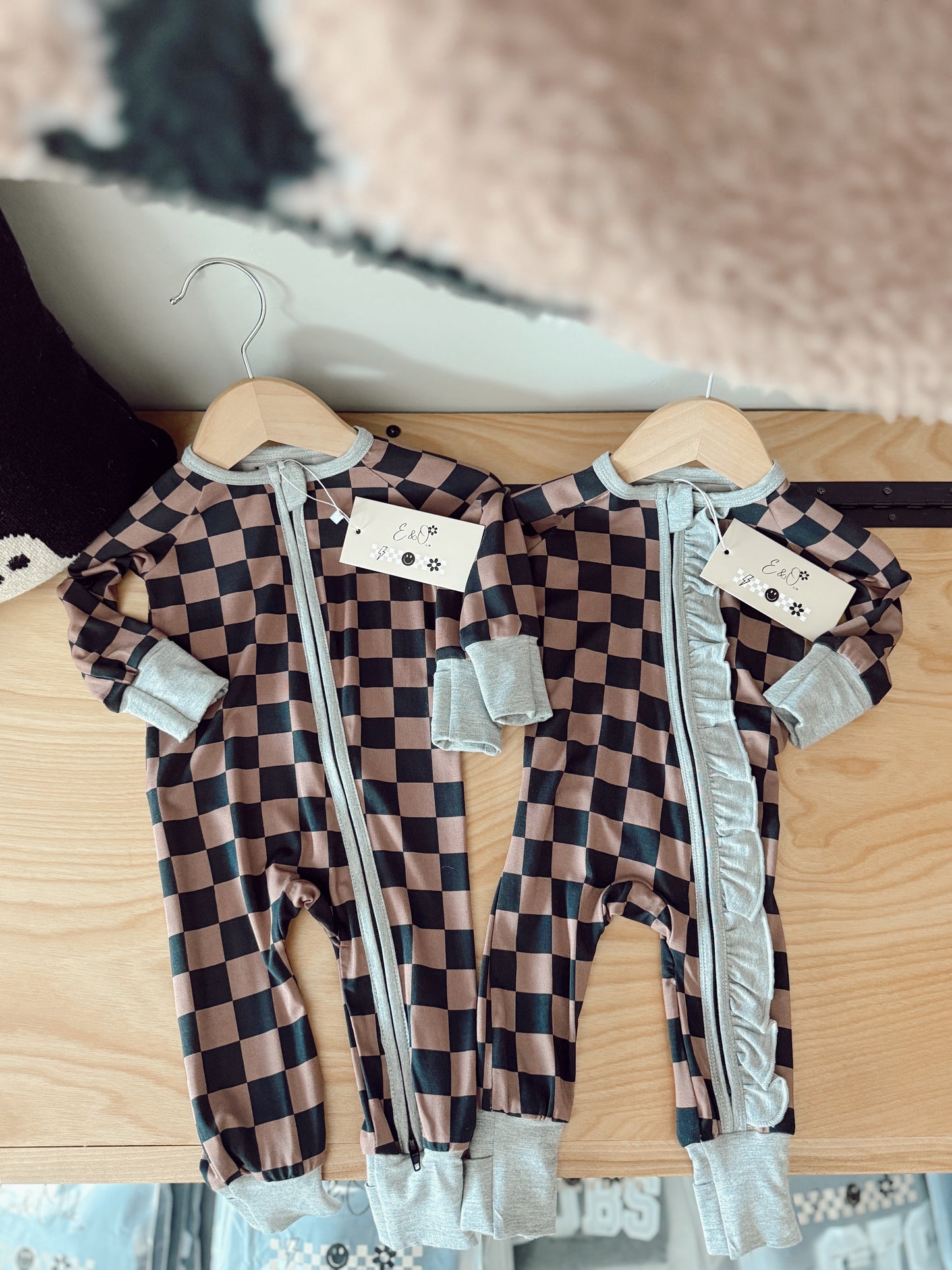 Cocoa and Black Checkered Bamboo | Zippie