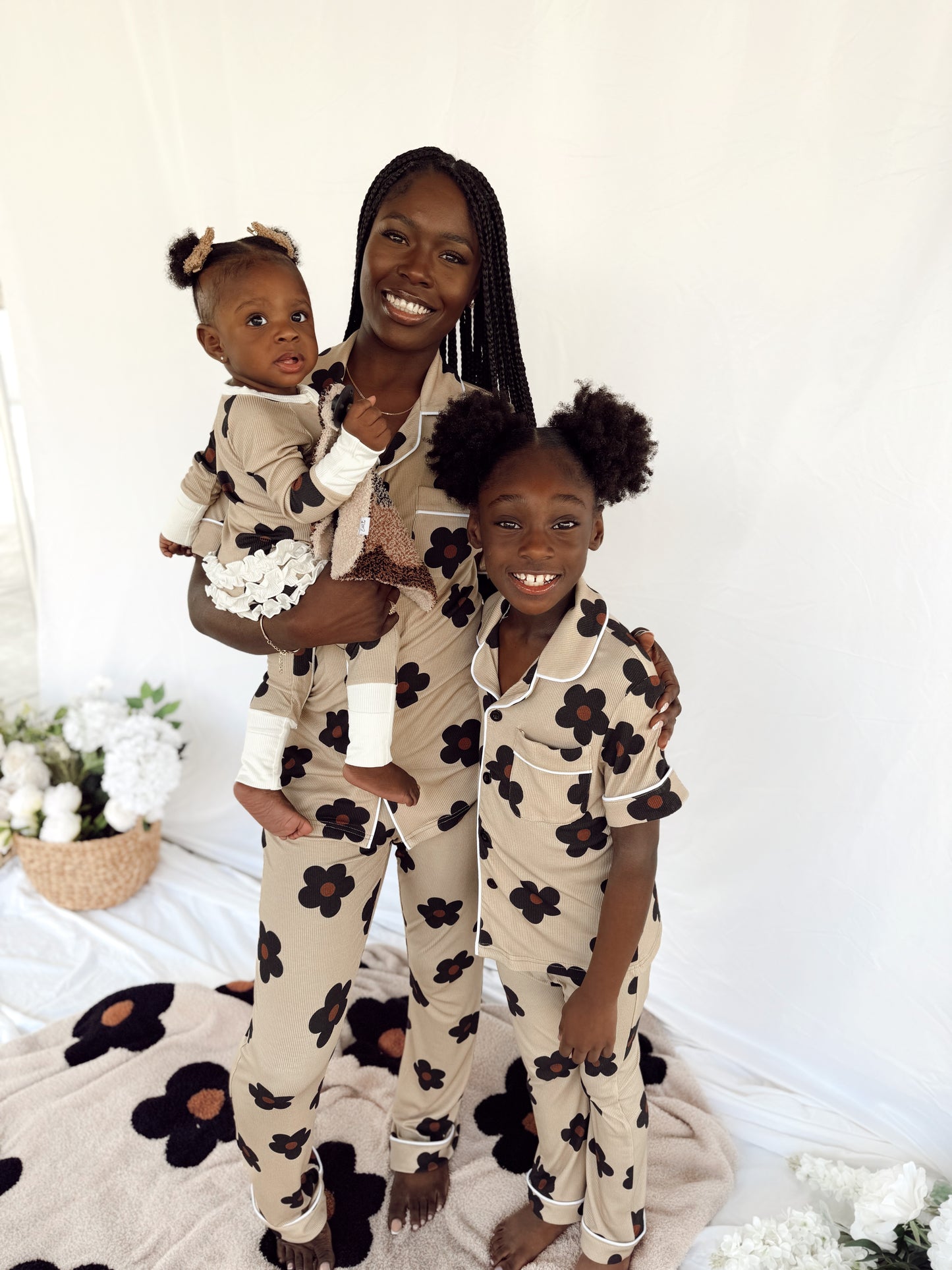 Ribbed Black Daisy Bamboo | Short Sleeve| Girl Button and Flare Set