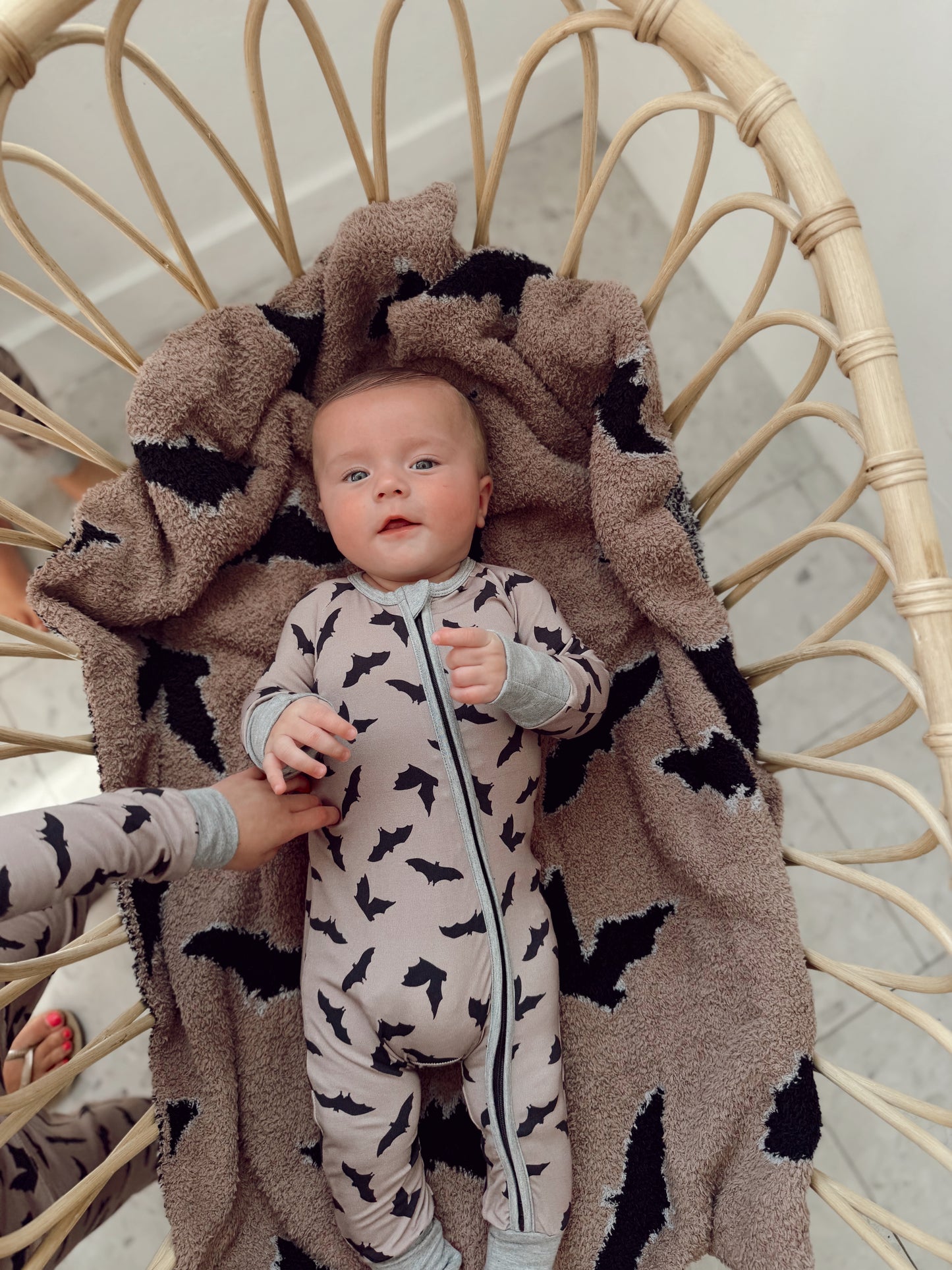 Bats Tan Bamboo | Zippie