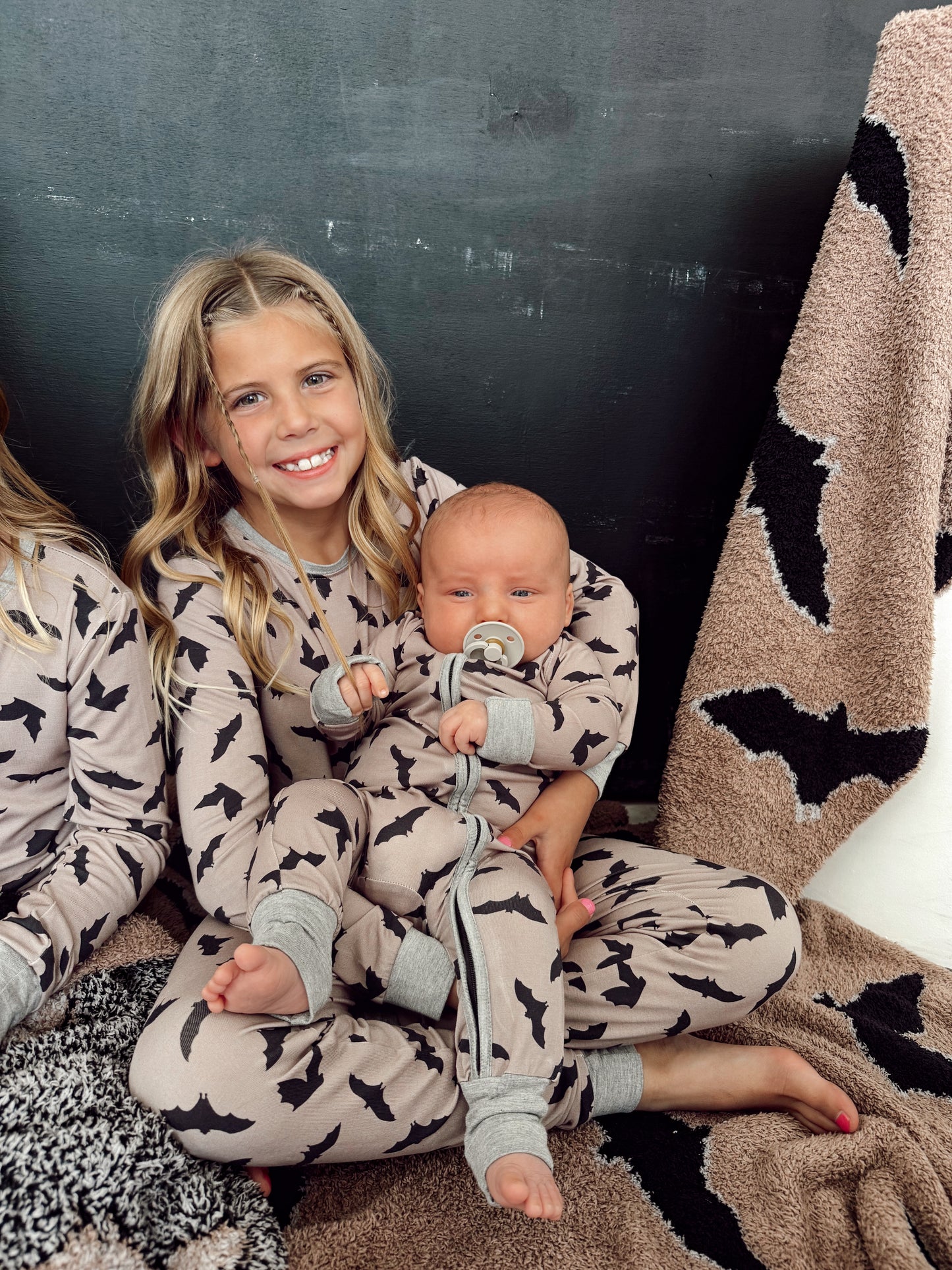 Bats Tan Bamboo | Zippie