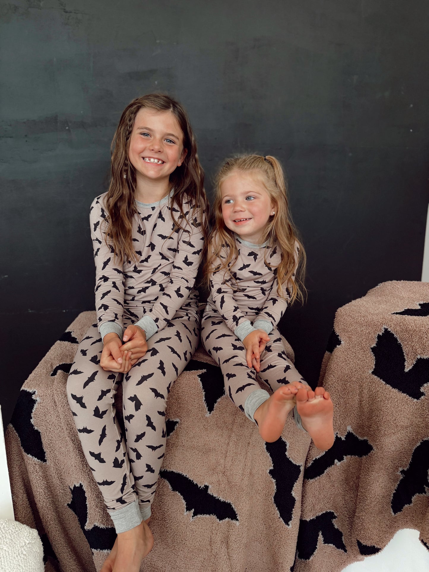 Bats Tan Bamboo | Two-Piece Set