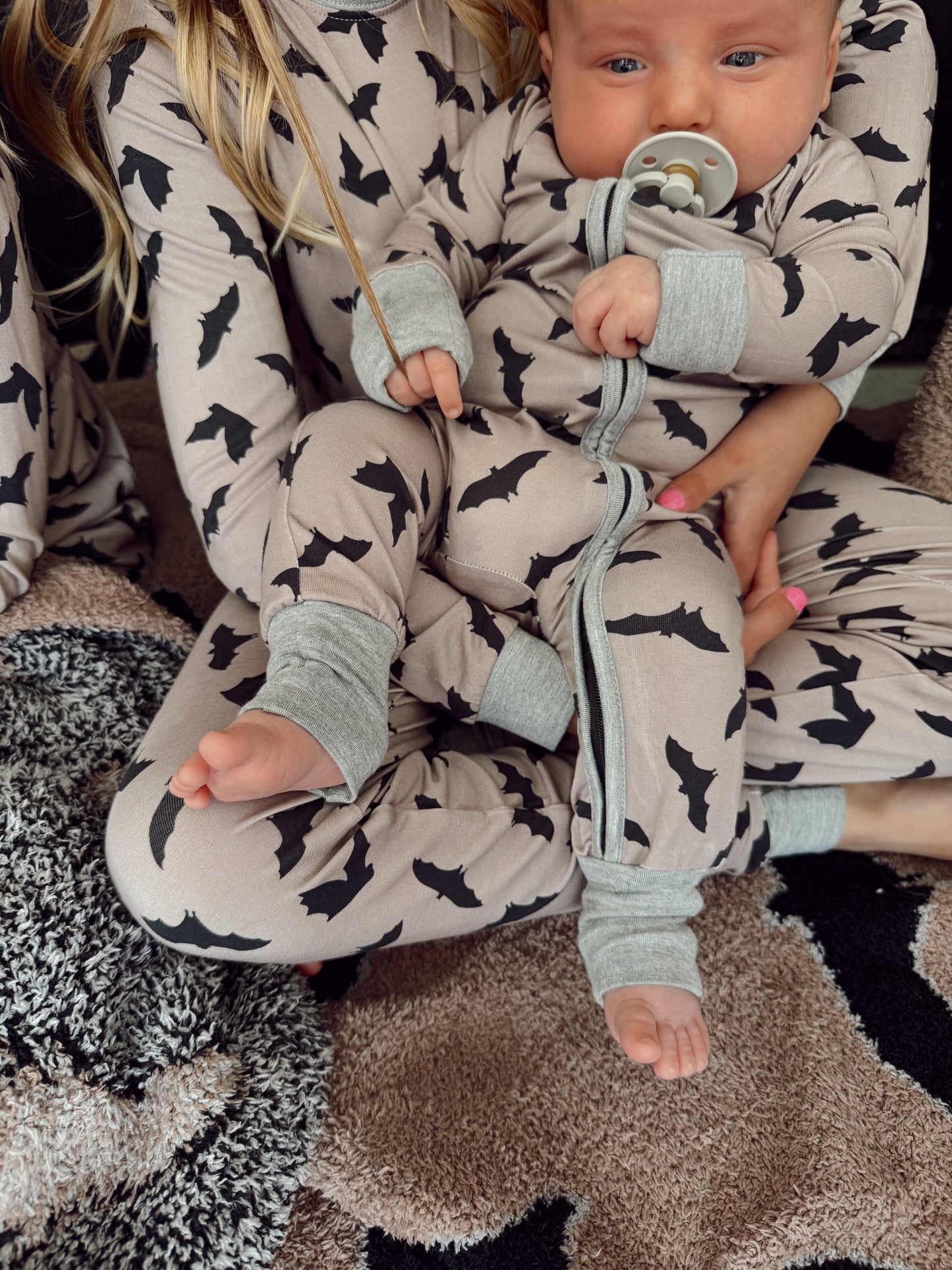 Bats Tan Bamboo | Zippie