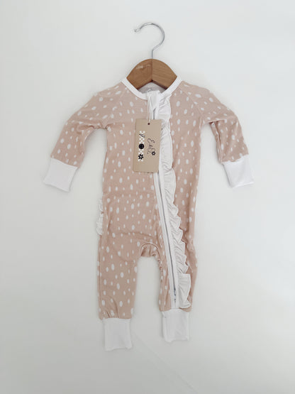 Fawn | Ruffle Zippie