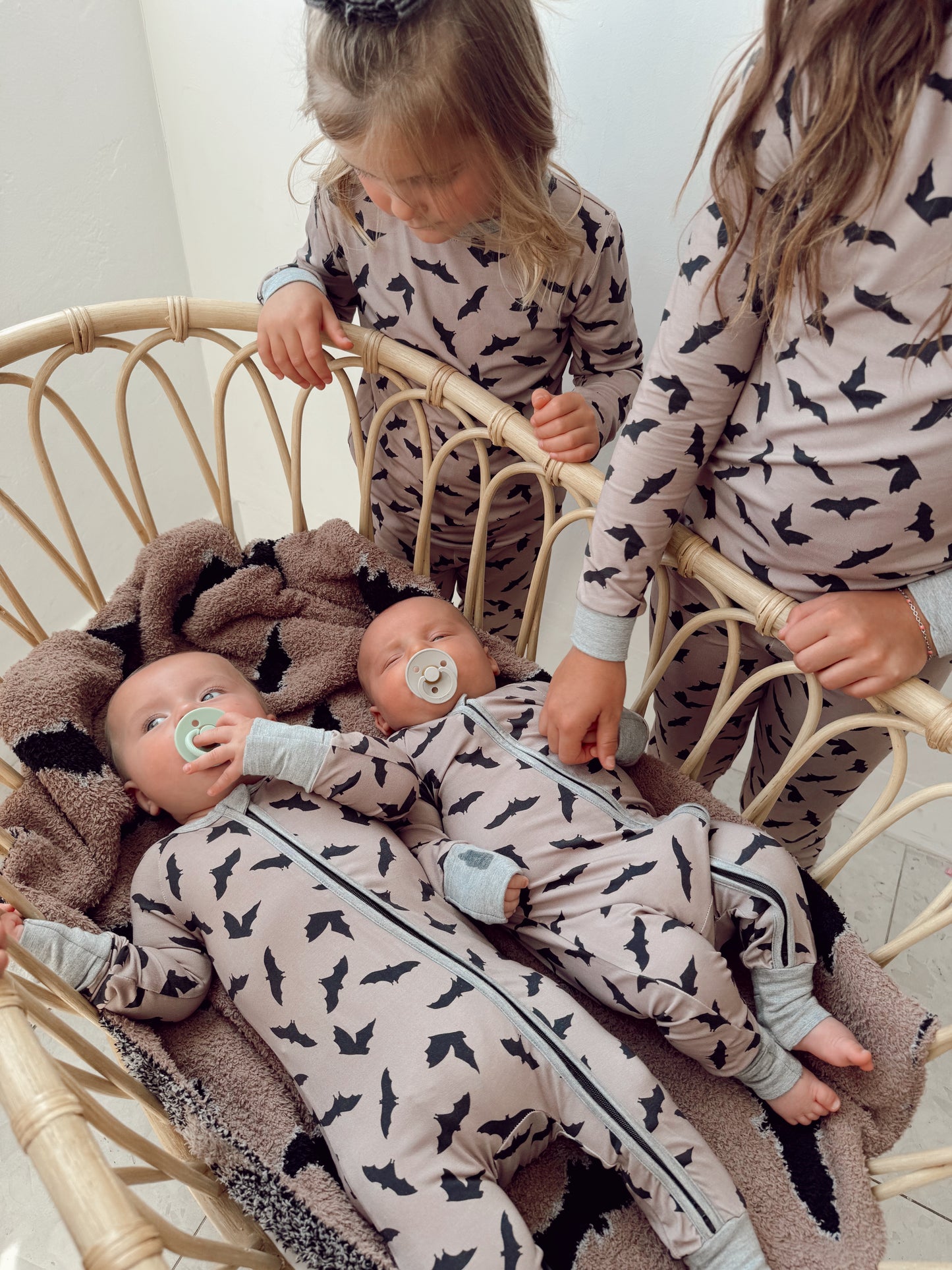 Bats Tan Bamboo | Zippie