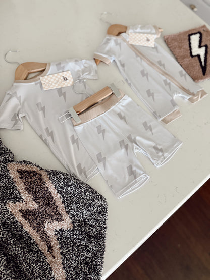 Gray and Beige Bolts Bamboo | Shortie Set