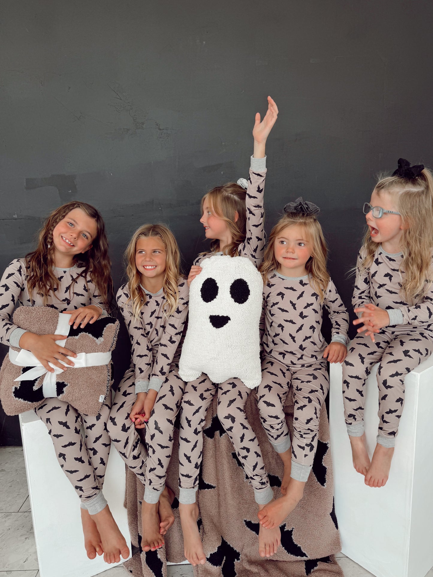 Bats Tan Bamboo | Two-Piece Set