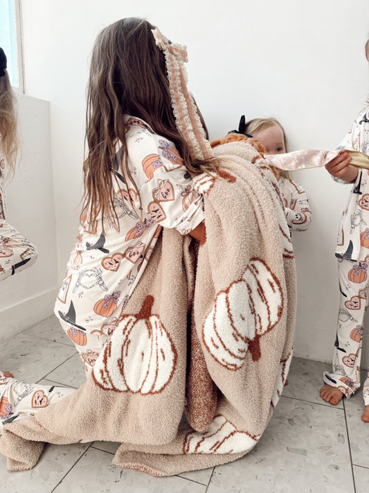 Pumpkin Spice | Plush Blanket