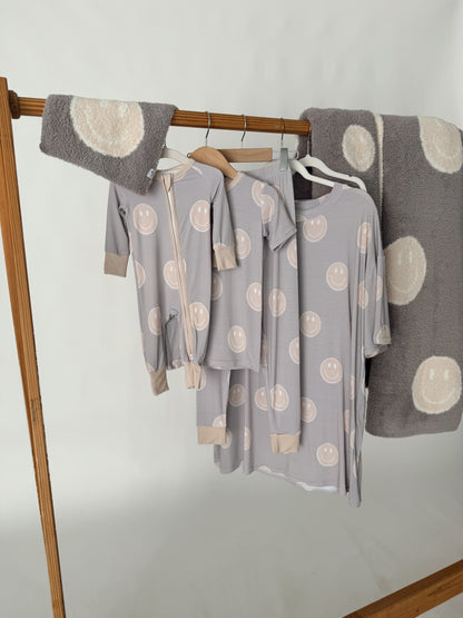 Smiley | Women’s Oversized Tee and Flare Set