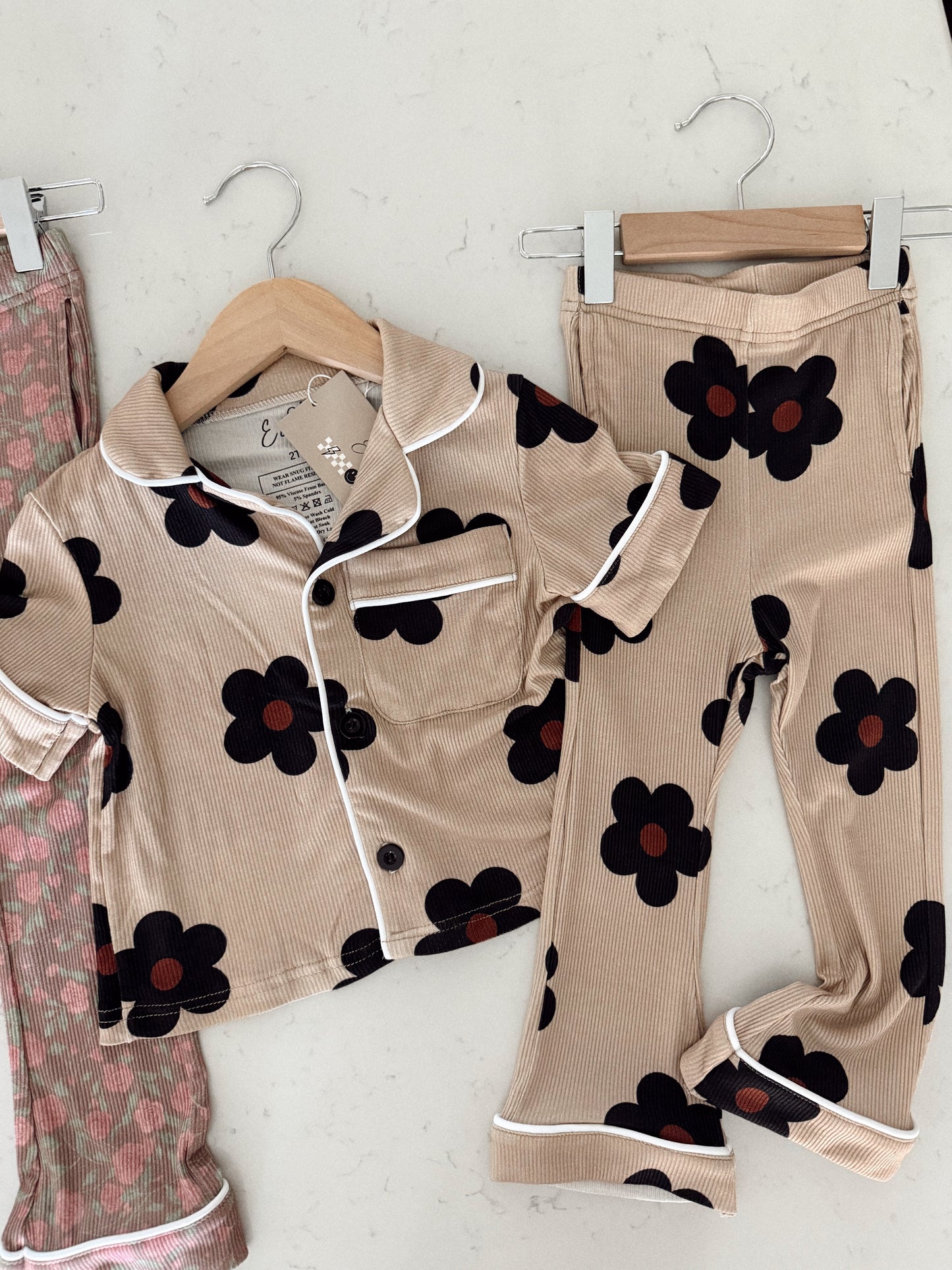 Ribbed Black Daisy Bamboo | Short Sleeve| Girl Button and Flare Set